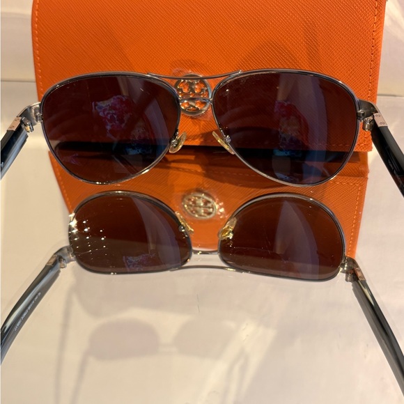 Tory Burch TY6051 polarized aviator sunglasses main image 10